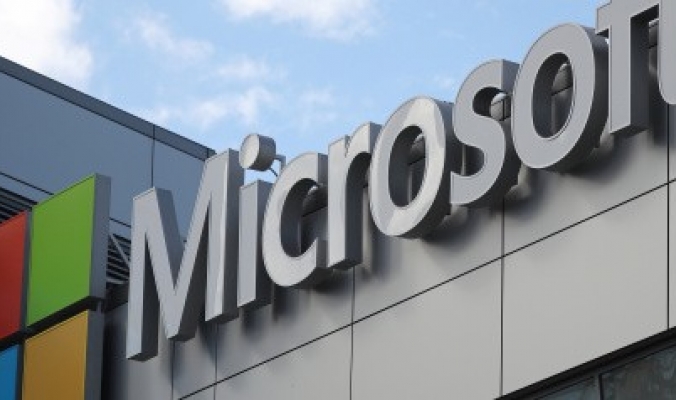 مايكروسوفت تخطط لإقامة أول مركز بيانات سحابية في الشرق الأوسط