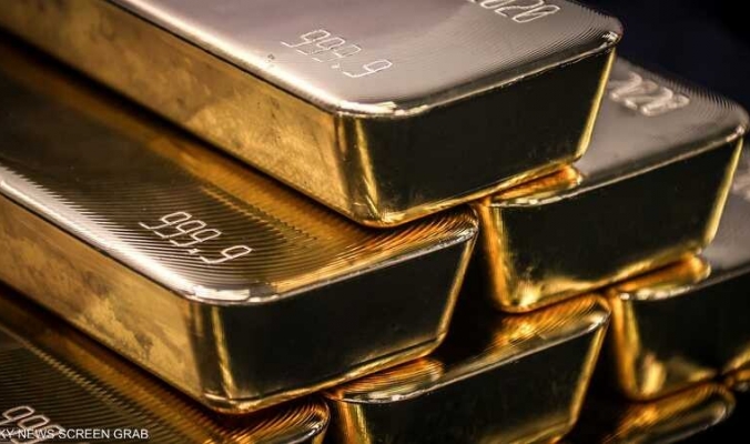 الذهب يكسر حاجز 2000 دولار.. والبلاديوم بمستوى قياسي