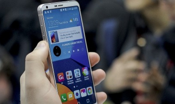 الهاتف الذكي جي 6 أفضل إصدارات شركة LG.. لماذا يتردد البعض في اقتنائه؟