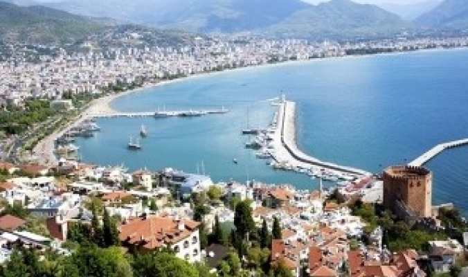 روسيا تعتزم إجلاء سياحها من مدينة أنطاليا التركية
