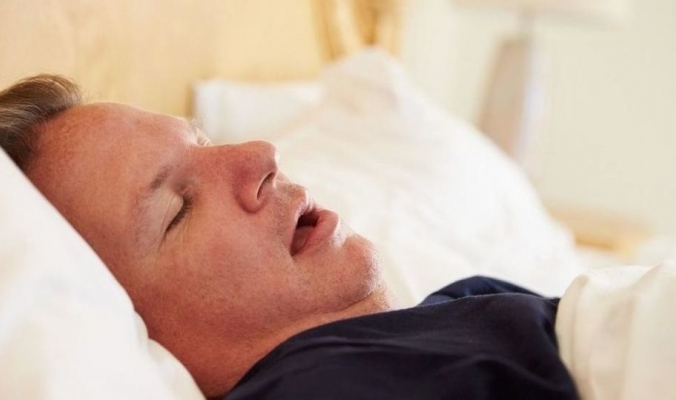 نقص النوم قد يؤدي إلى الوفاة.. فكم المدة المثالية؟