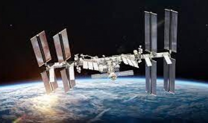 موطن البشر خارج كوكب الأرض.. ما هو عدد المحطات الفضائية التي تدور حول الأرض؟