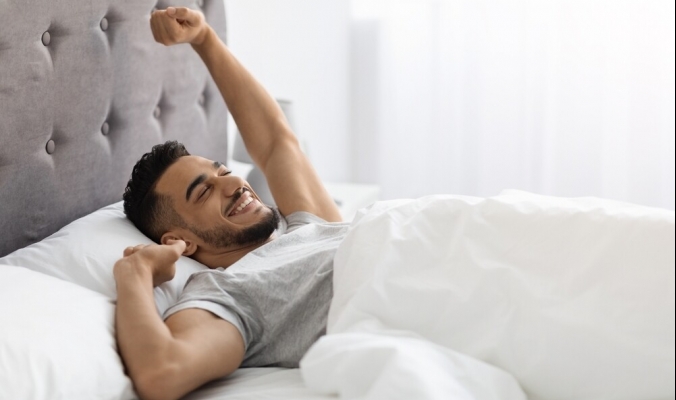 لا تسبب التعب! ما هي “متلازمة النوم القصير” التي قد تدفع الشخص للاكتفاء بـ5 ساعات من النوم؟